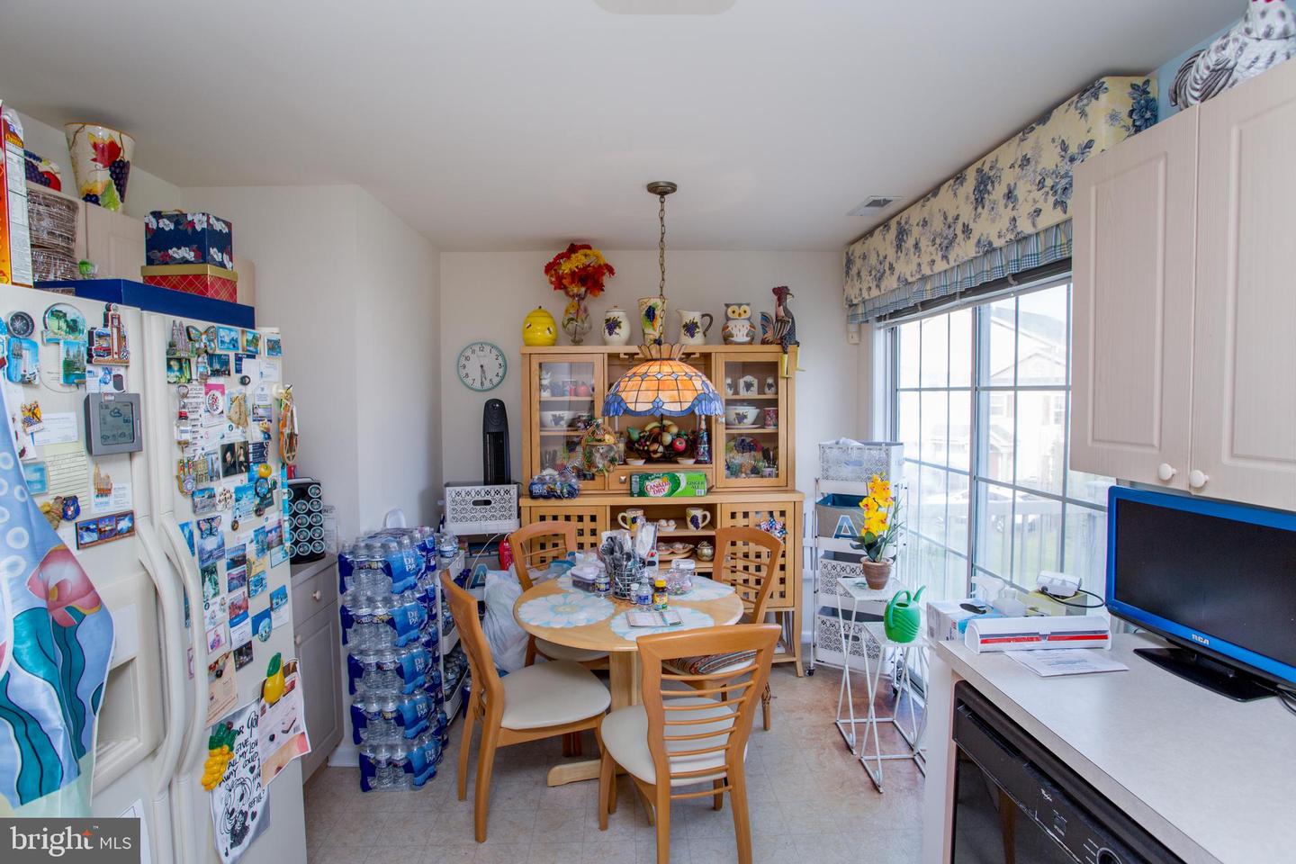 1108 Julian Dr W #w Property Photo 21