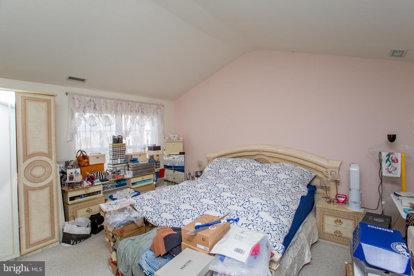 1108 Julian Dr W #w Property Photo 34