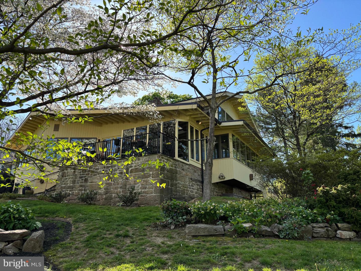 2984 N Sugan Rd Property Photo