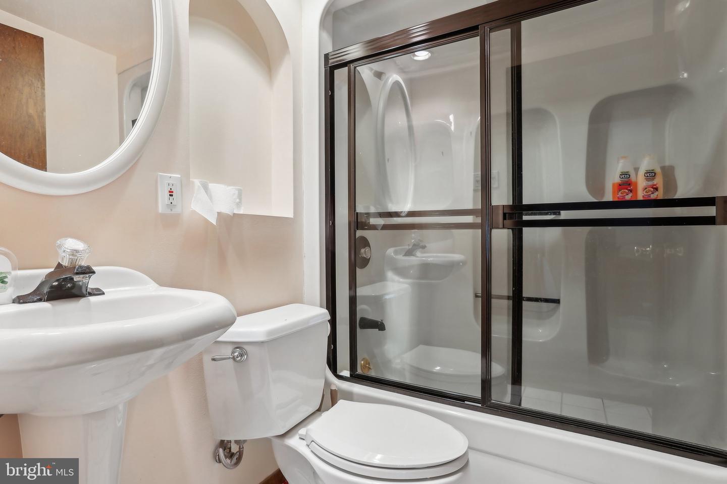 63 Tinsel Rd Property Photo 4