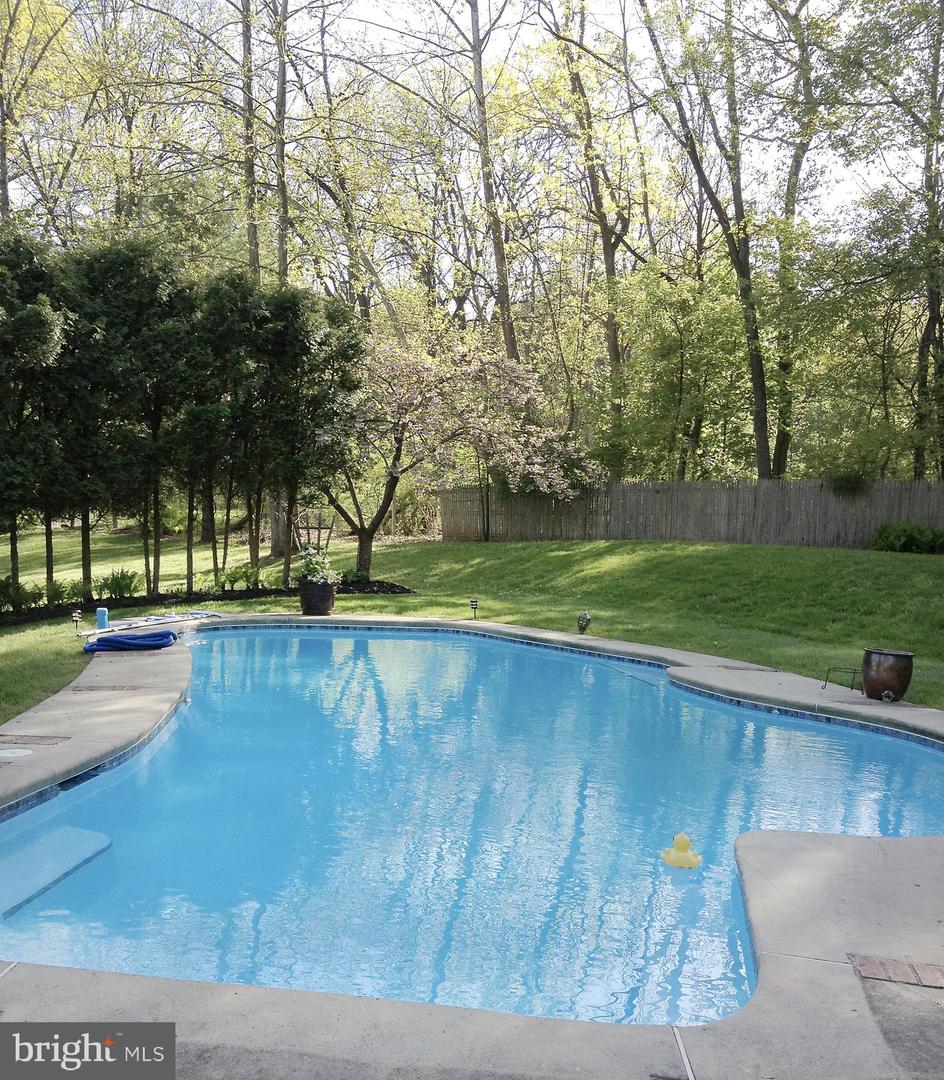 6319 Lower York Rd Property Photo 18