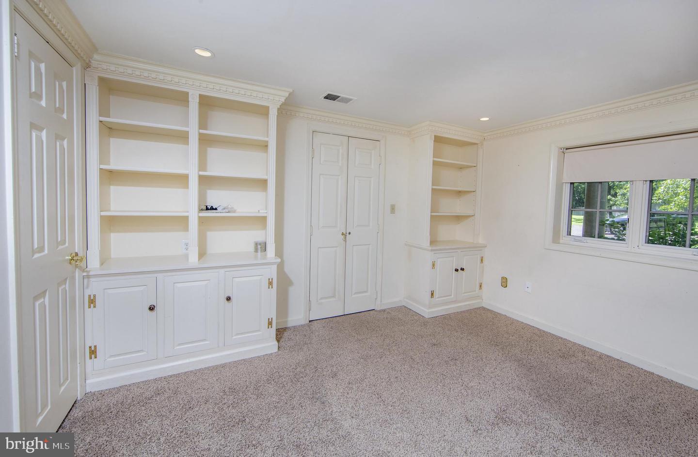 6319 Lower York Rd Property Photo 21