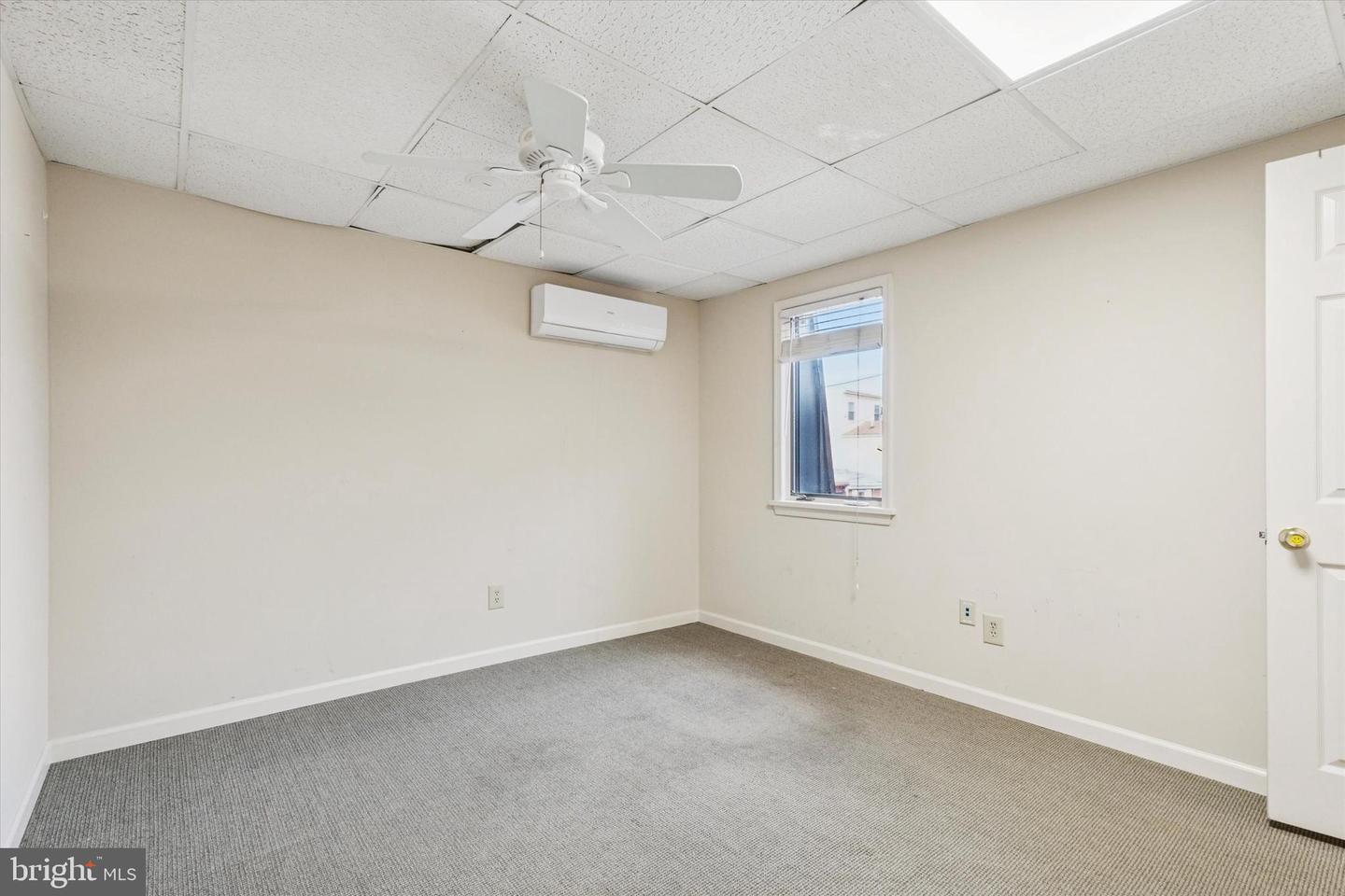97 Wood St Property Photo 19