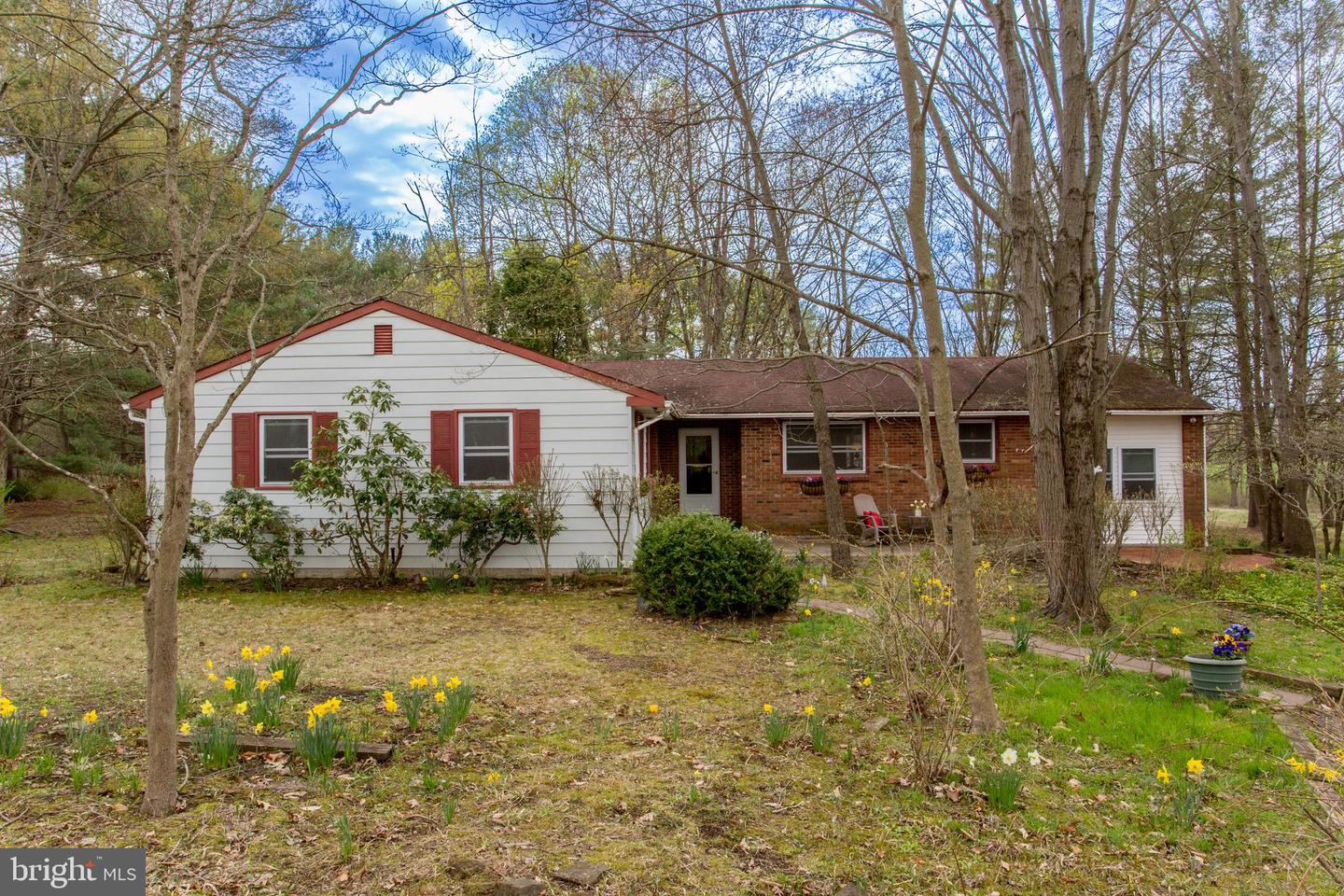 6321 Saw Mill Rd Property Photo 1