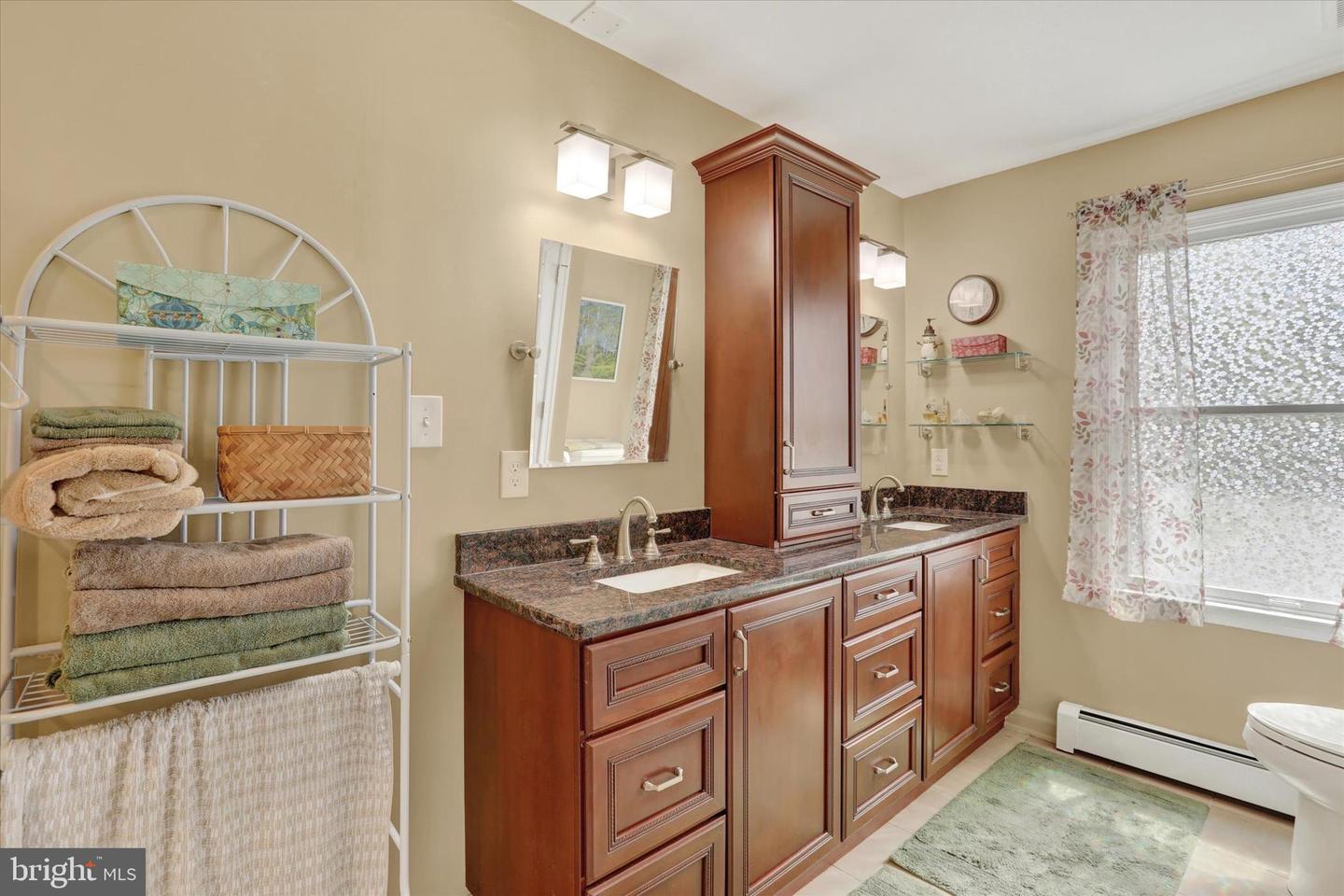83 Winding Ln Property Photo 37