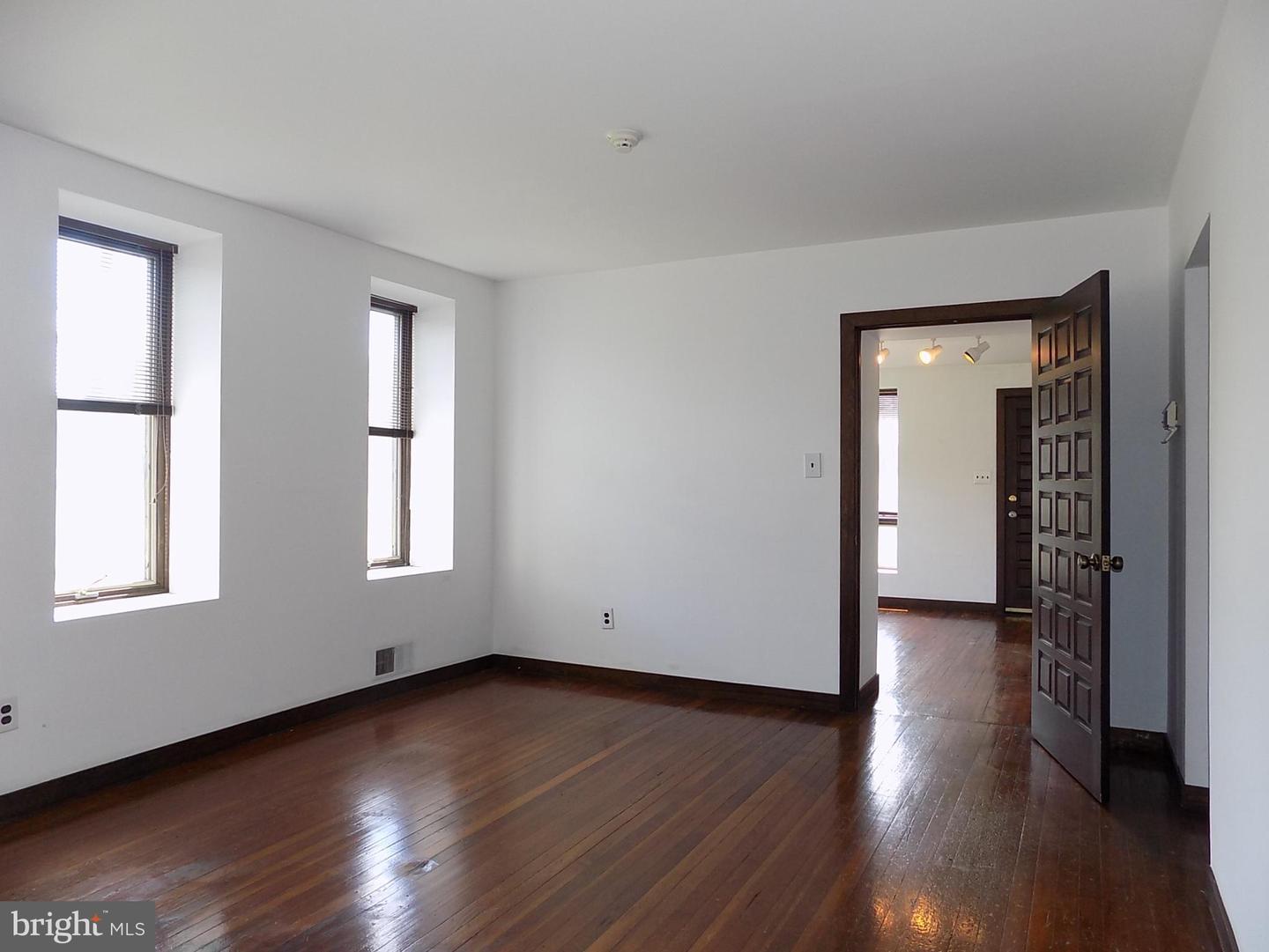 276 Woodbourne Rd Property Photo 8