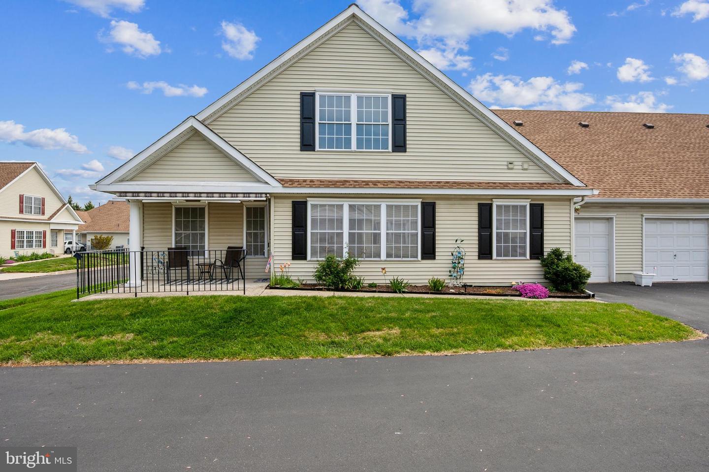 29 AVENROWE CT