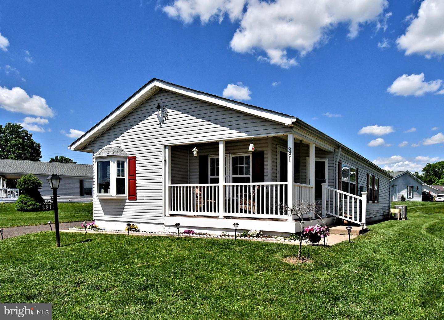 381 Spring Meadow Cir Property Photo 1