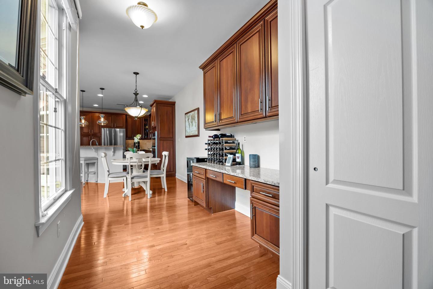 107 Hicks Aly Property Photo 26