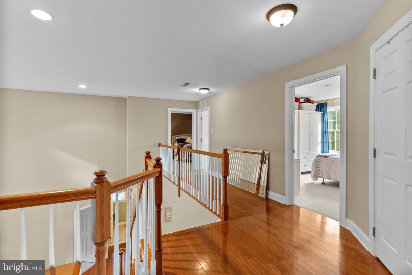 8 Warwick Ct Property Photo 37