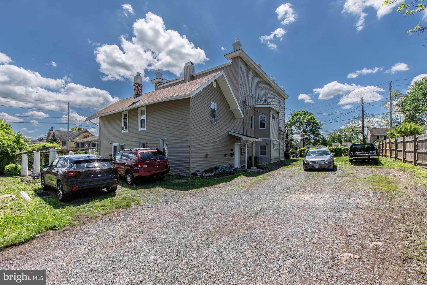 403 Washington Ave Property Photo 11