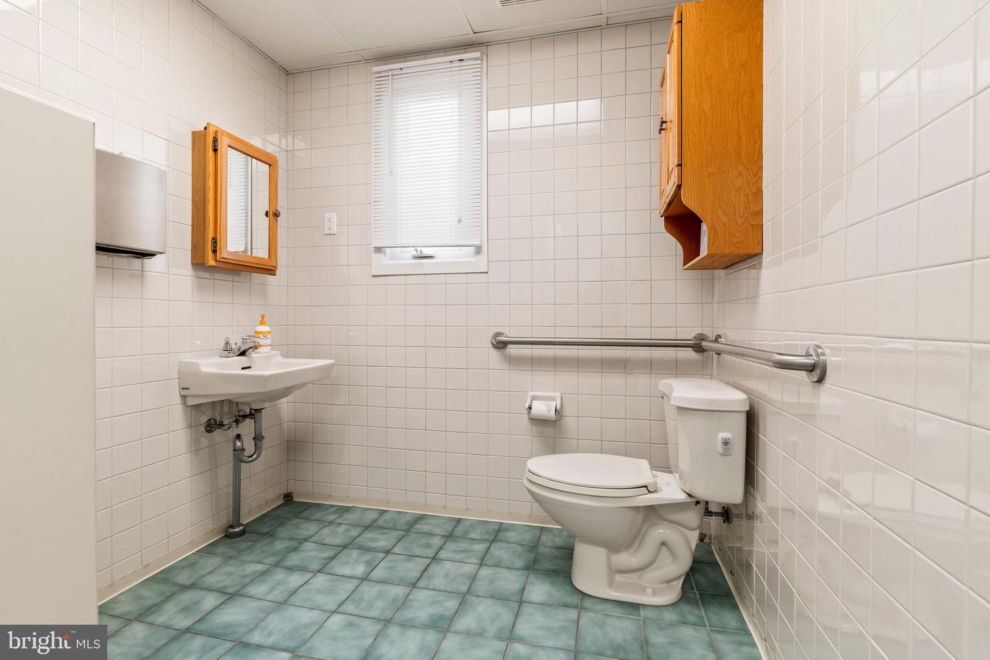 329 Otter St Property Photo 13
