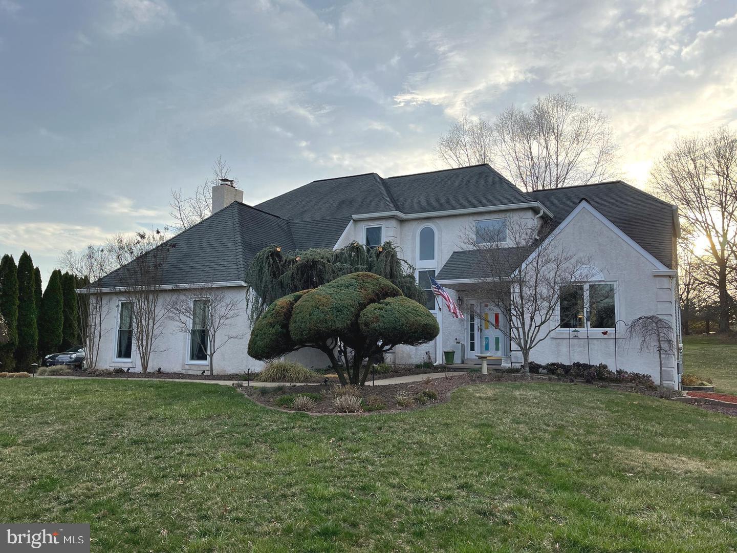 56 W WINDROSE DR Property Photo 1
