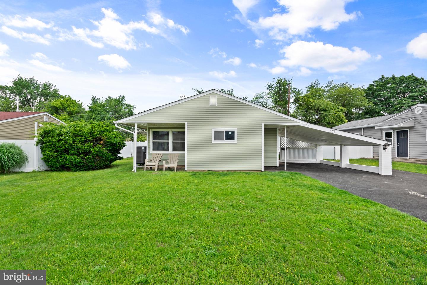 273 Pinewood Dr Property Photo 1