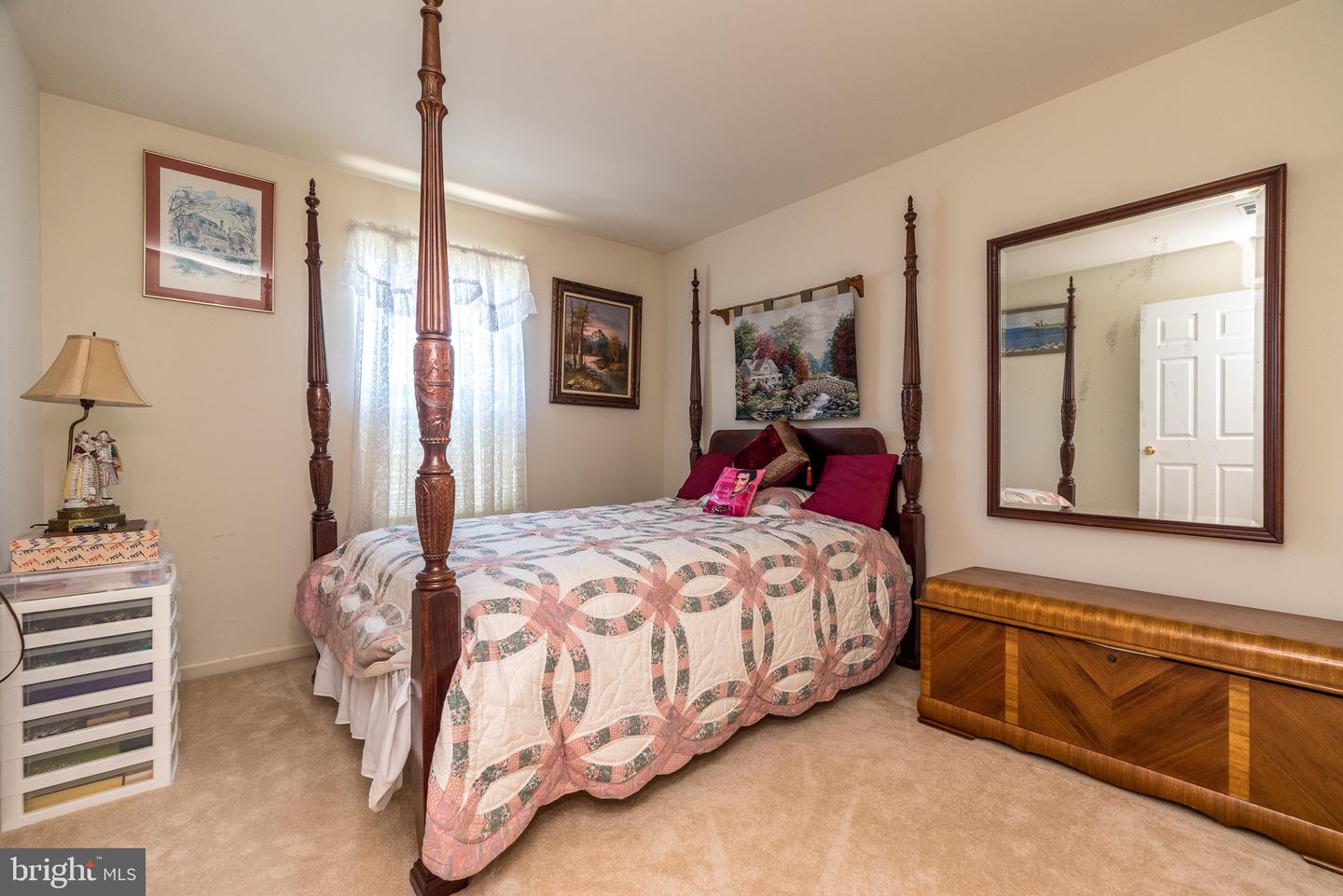 544 Campus Dr Property Photo 25