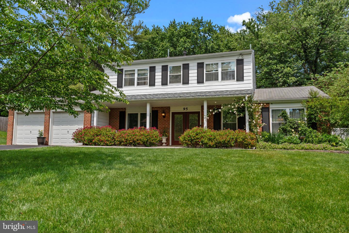 95 Meadowfield Dr Property Photo 1