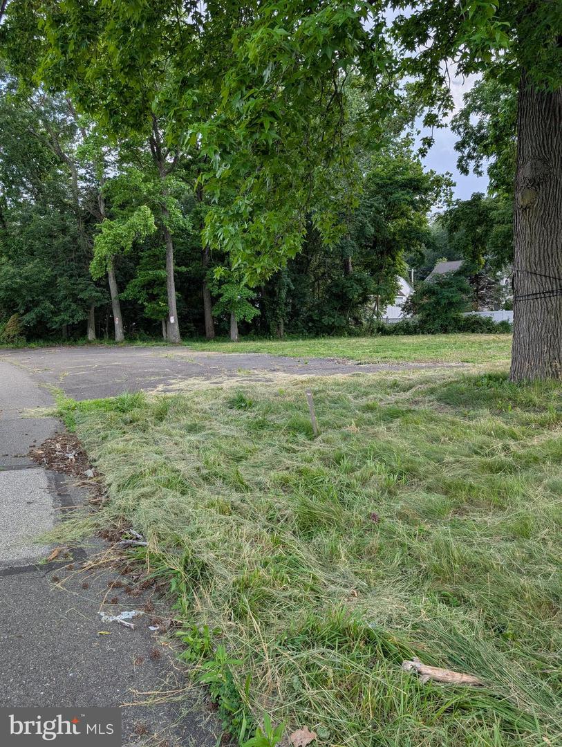 2025 State Rd Property Photo 1