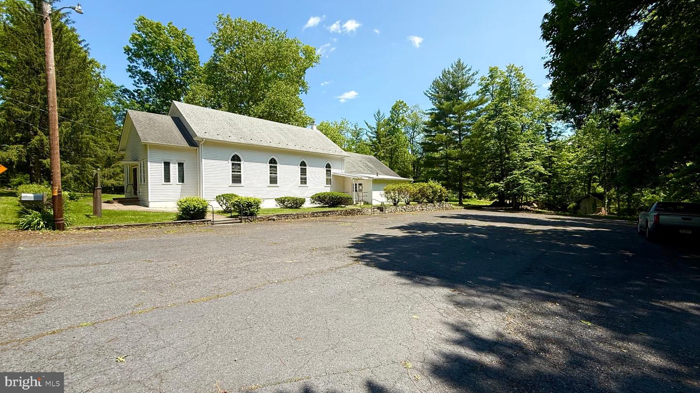 1142 Apple Rd Property Photo 1