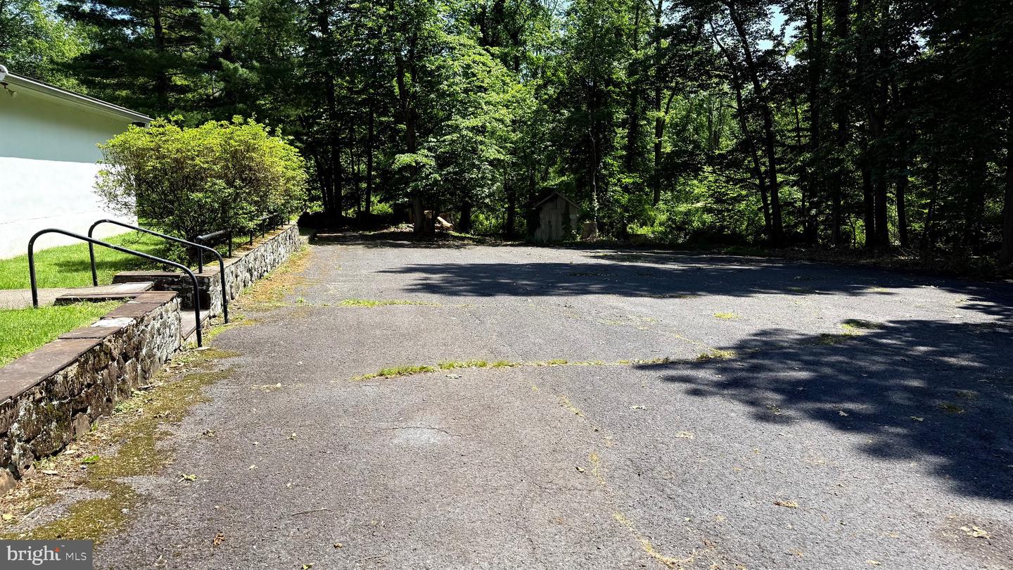 1142 Apple Rd Property Photo 7