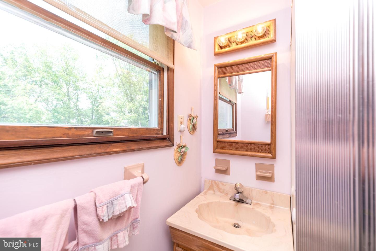 866 Decker Ln Property Photo 16