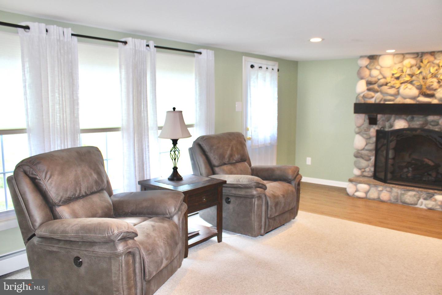 105 W Highland Ave Property Photo 15