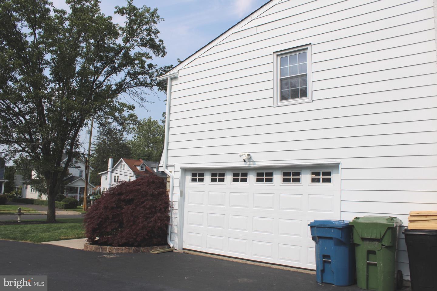 105 W Highland Ave Property Photo 34