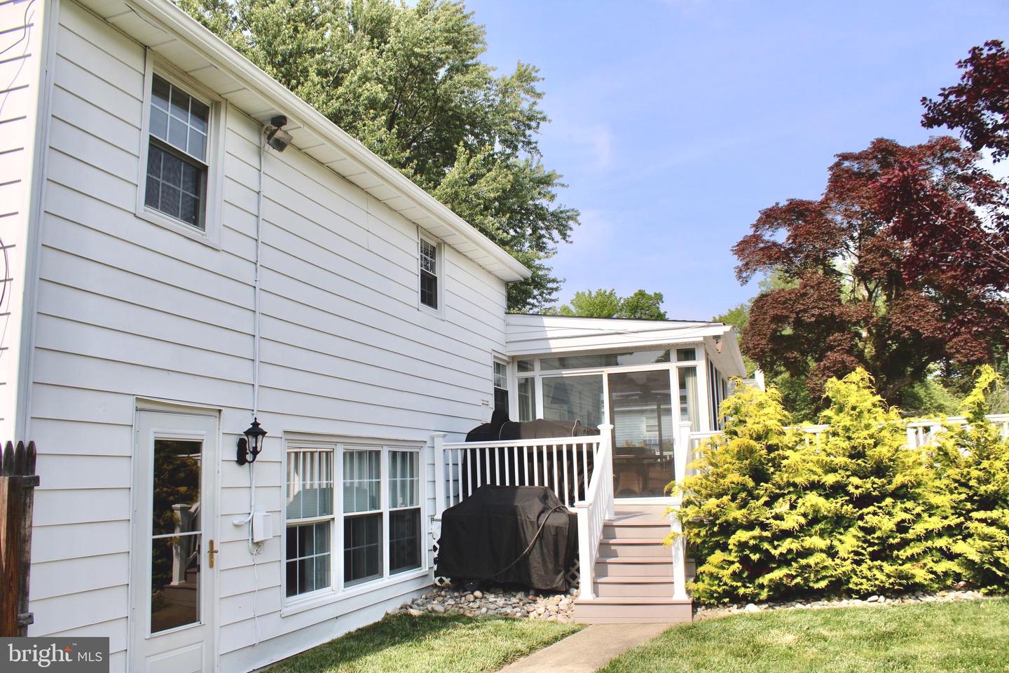 105 W Highland Ave Property Photo 36