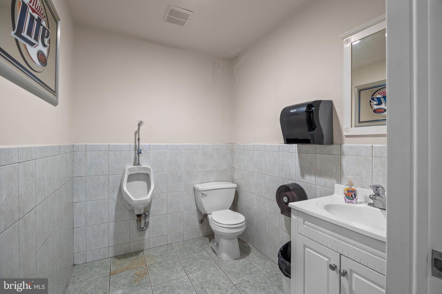 209 Shewell Ave Property Photo 30