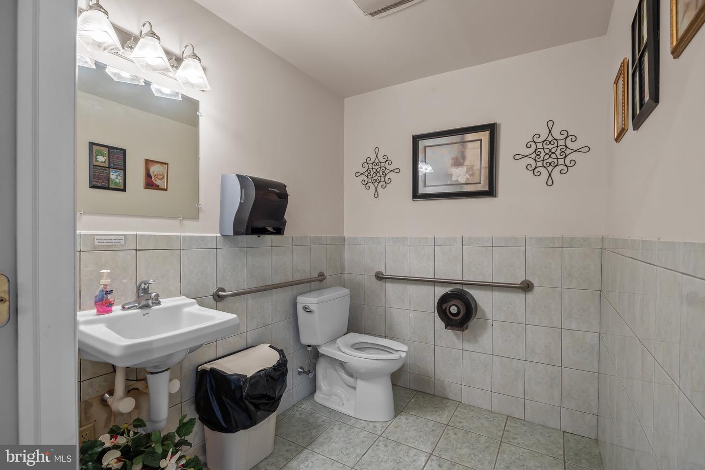 209 Shewell Ave Property Photo 31