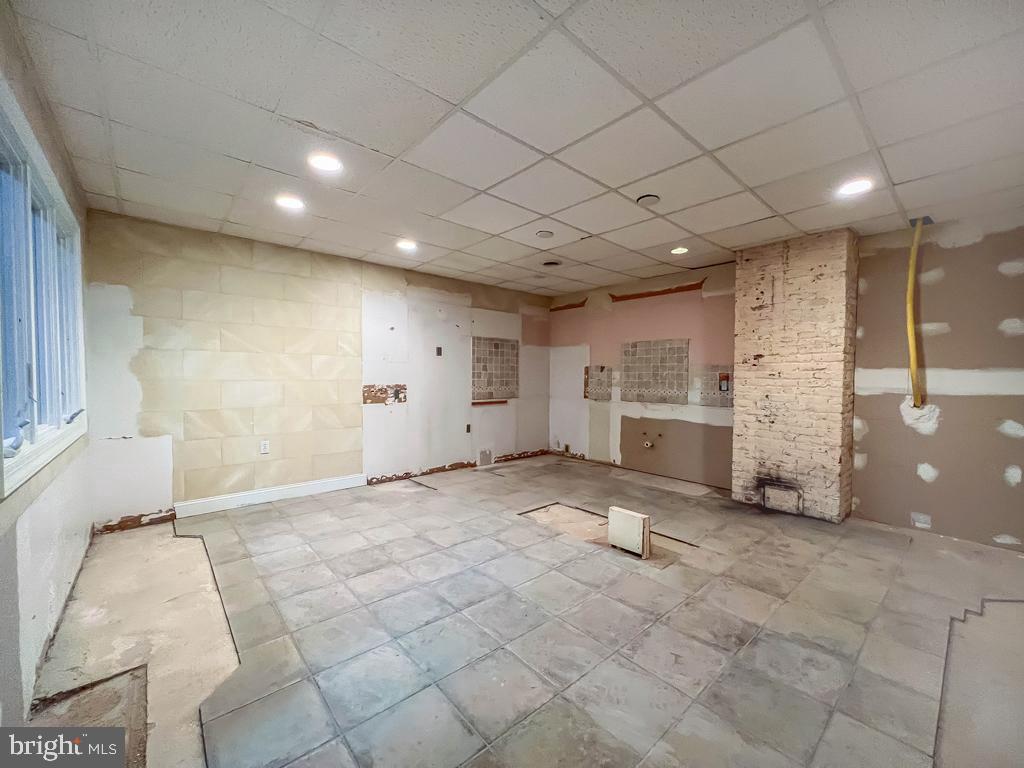 222 E Bridge St Property Photo 16