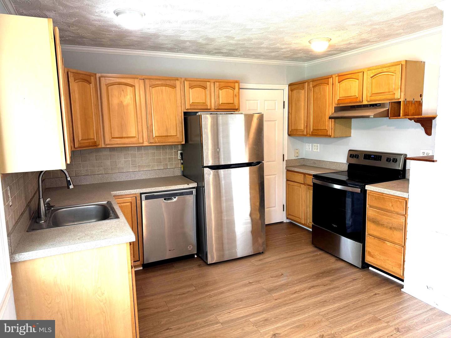 56 Orchard Ln Property Photo 11