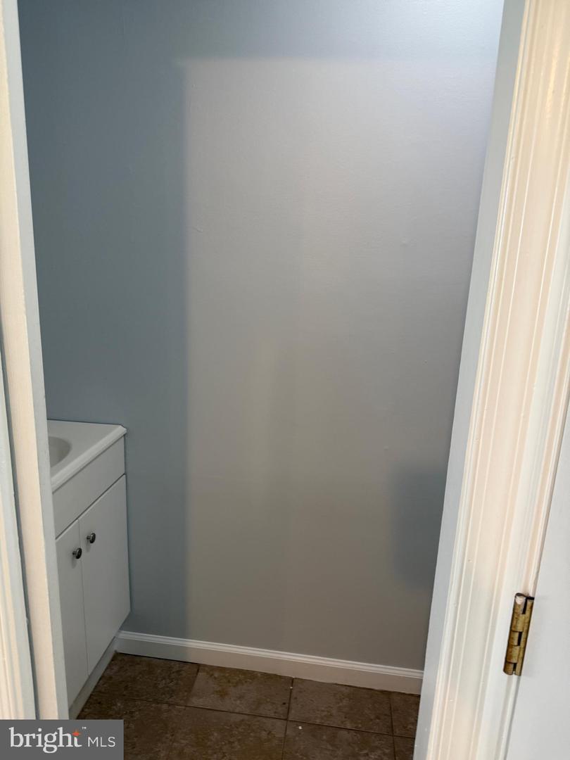 56 Orchard Ln Property Photo 23