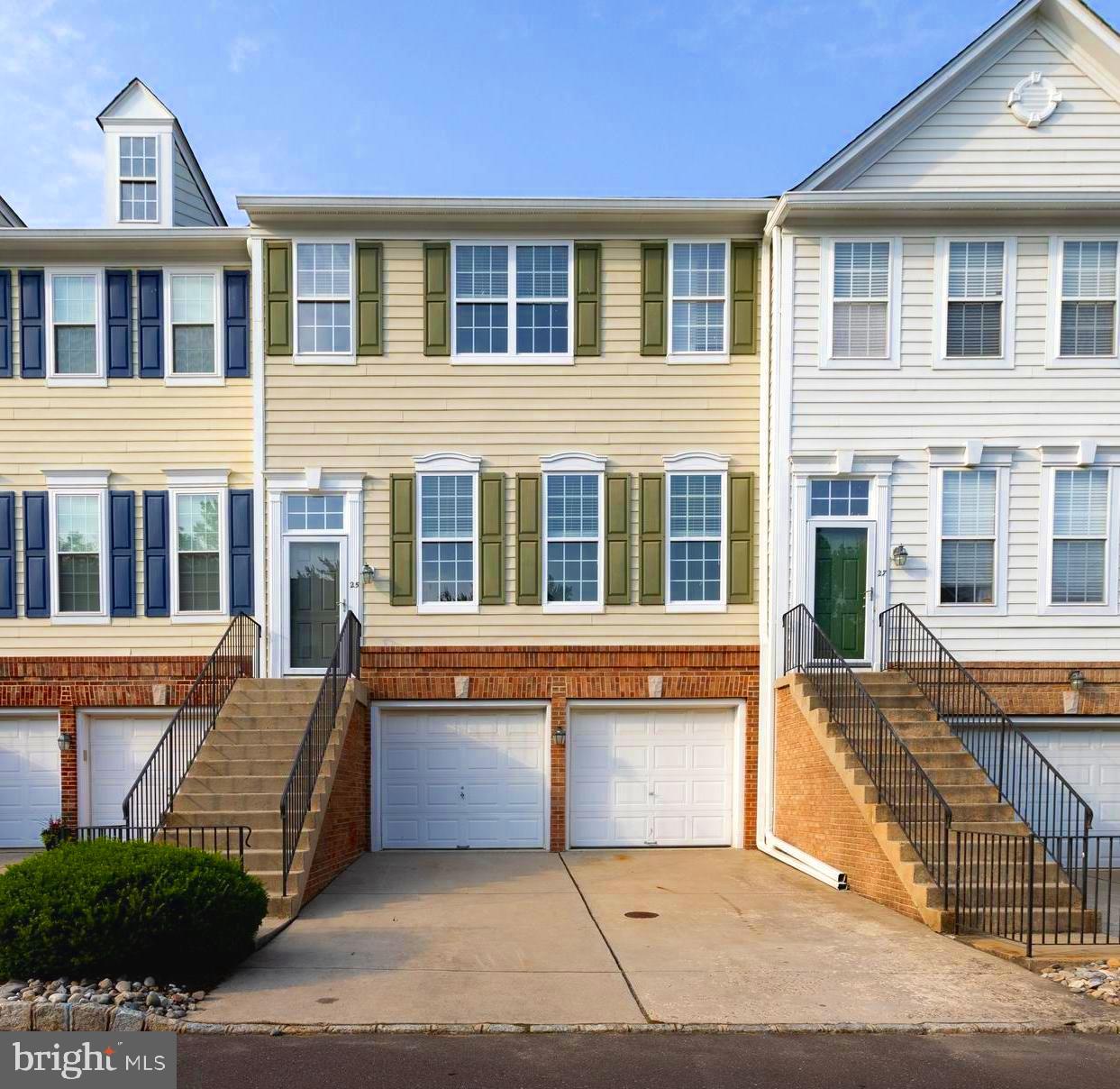 25 CHARTER OAK CT Picture