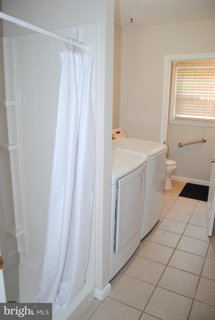 720 Ross Dr Property Photo 22