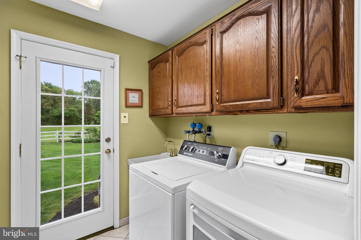 680 Fox Hollow Dr Property Photo 24