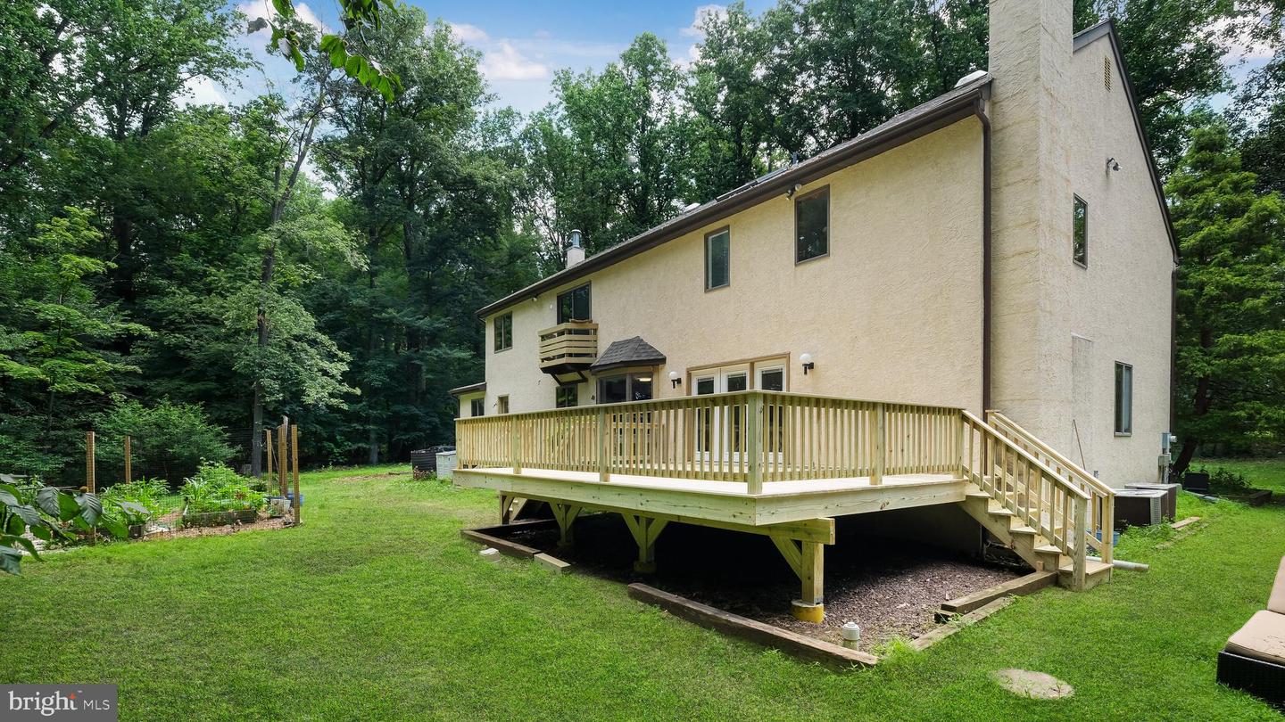 1140 Ferry Rd Property Photo 43