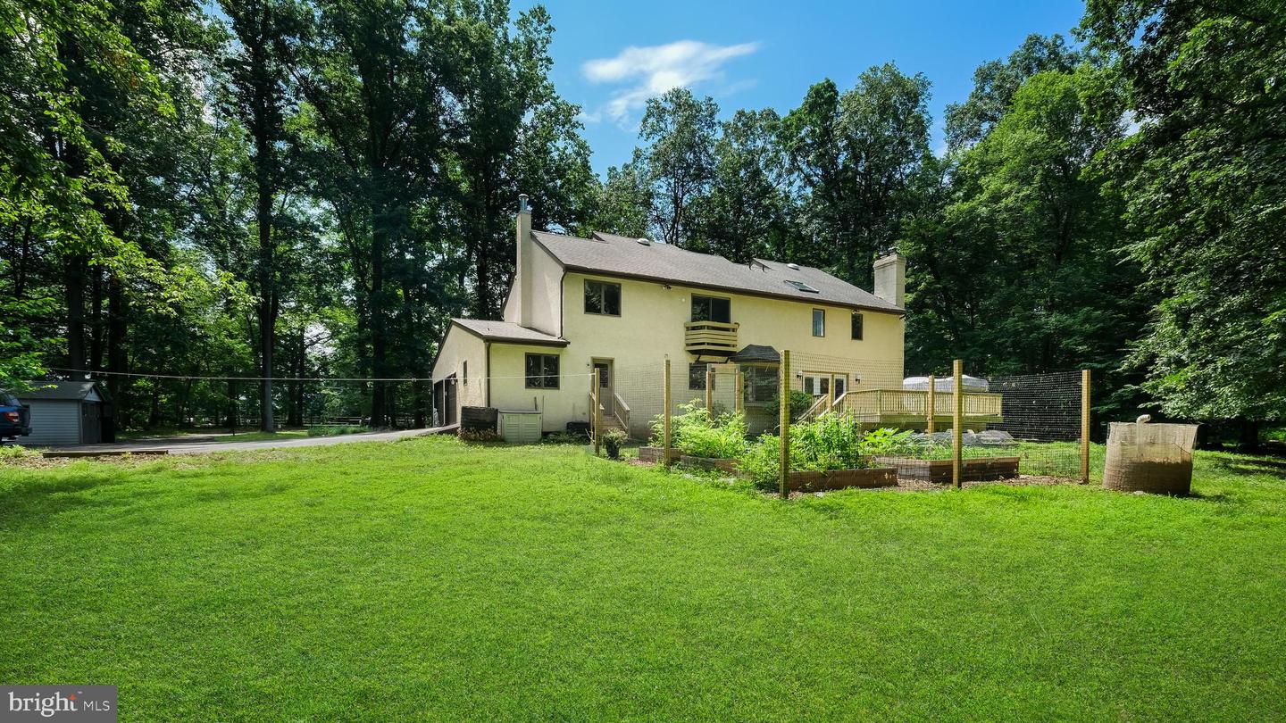 1140 Ferry Rd Property Photo 49
