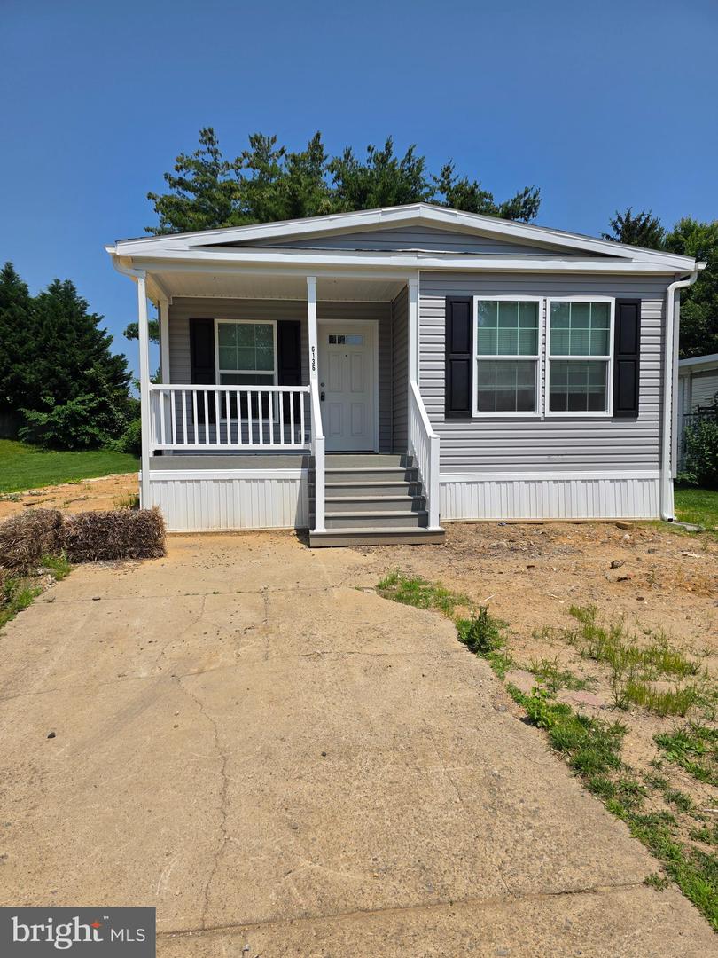 6136 Clearview Ave Property Photo 1