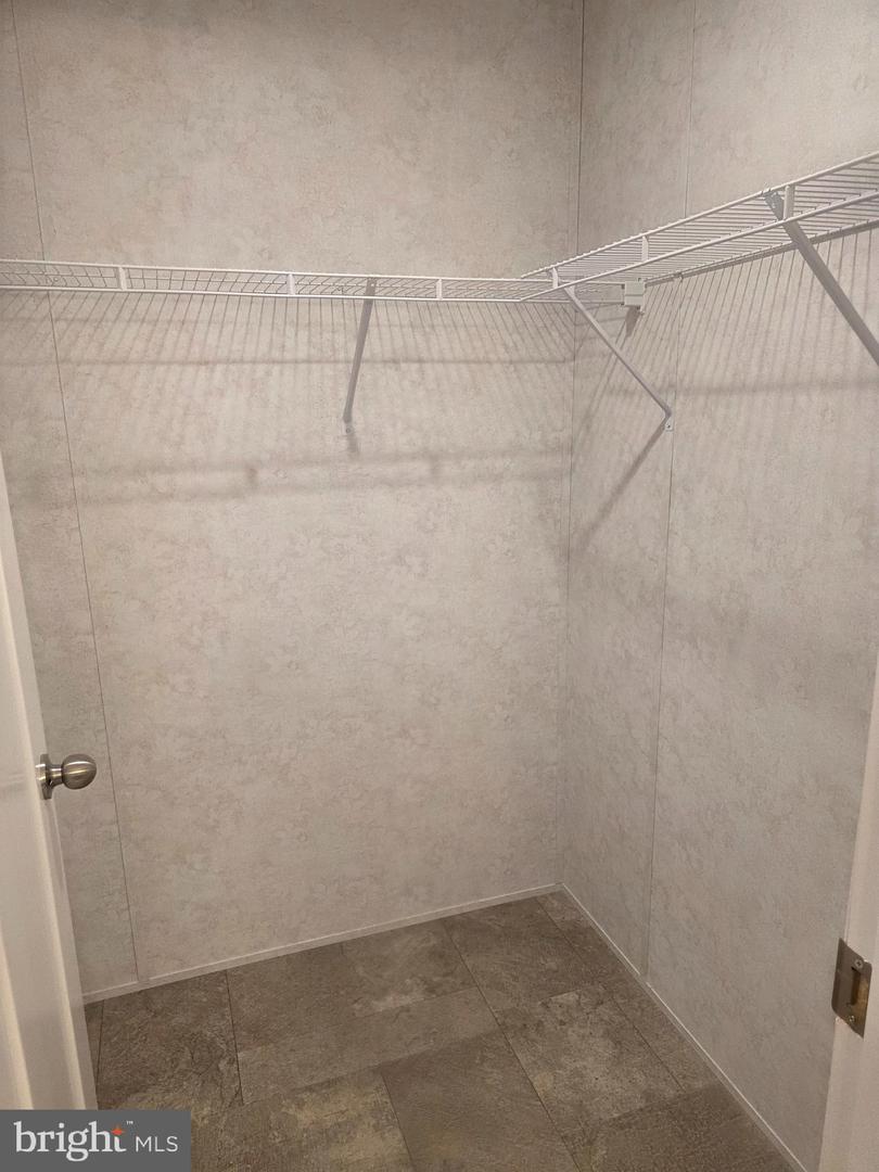 6136 Clearview Ave Property Photo 21