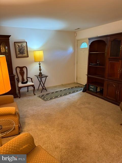4826 Oxford Ct Property Photo 2