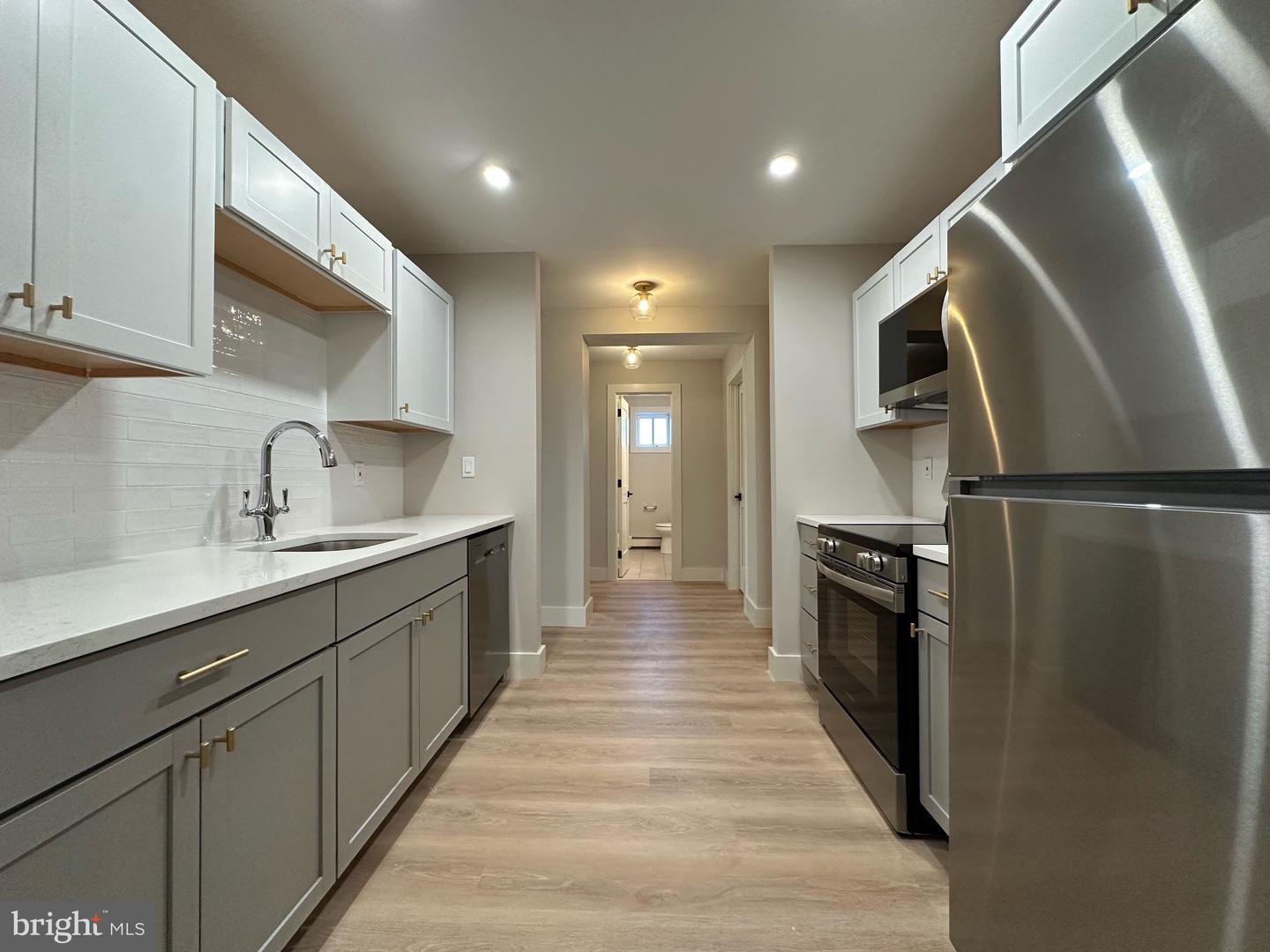 200 SPRUCE ST #A30 Property Photo 1