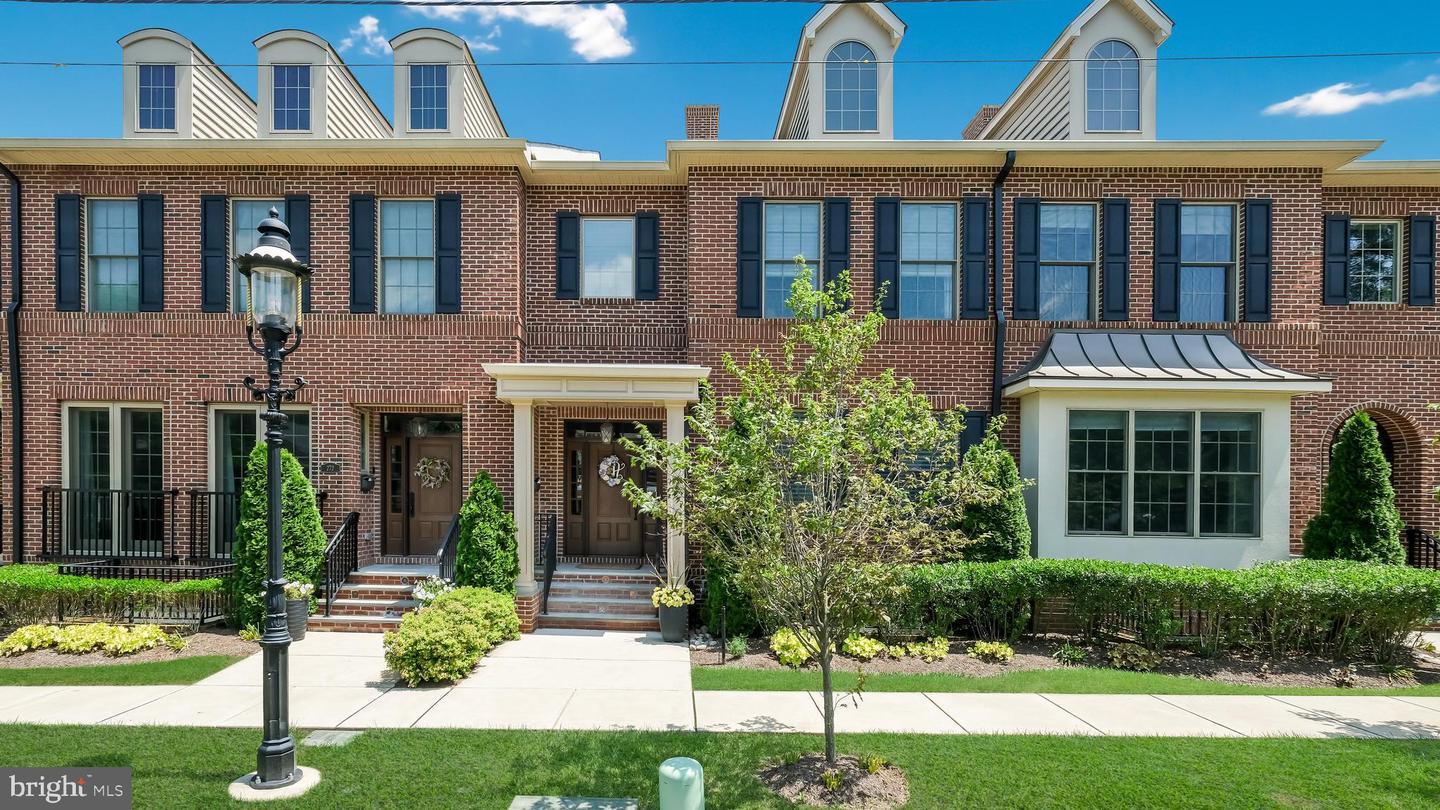 274 W ASHLAND ST Picture