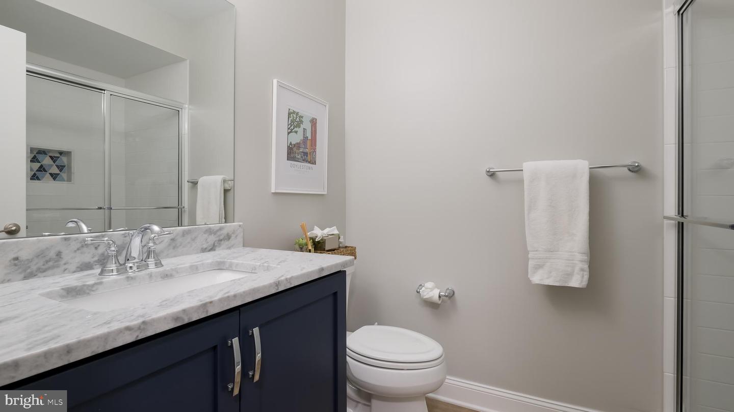 274 W Ashland St Property Photo 55