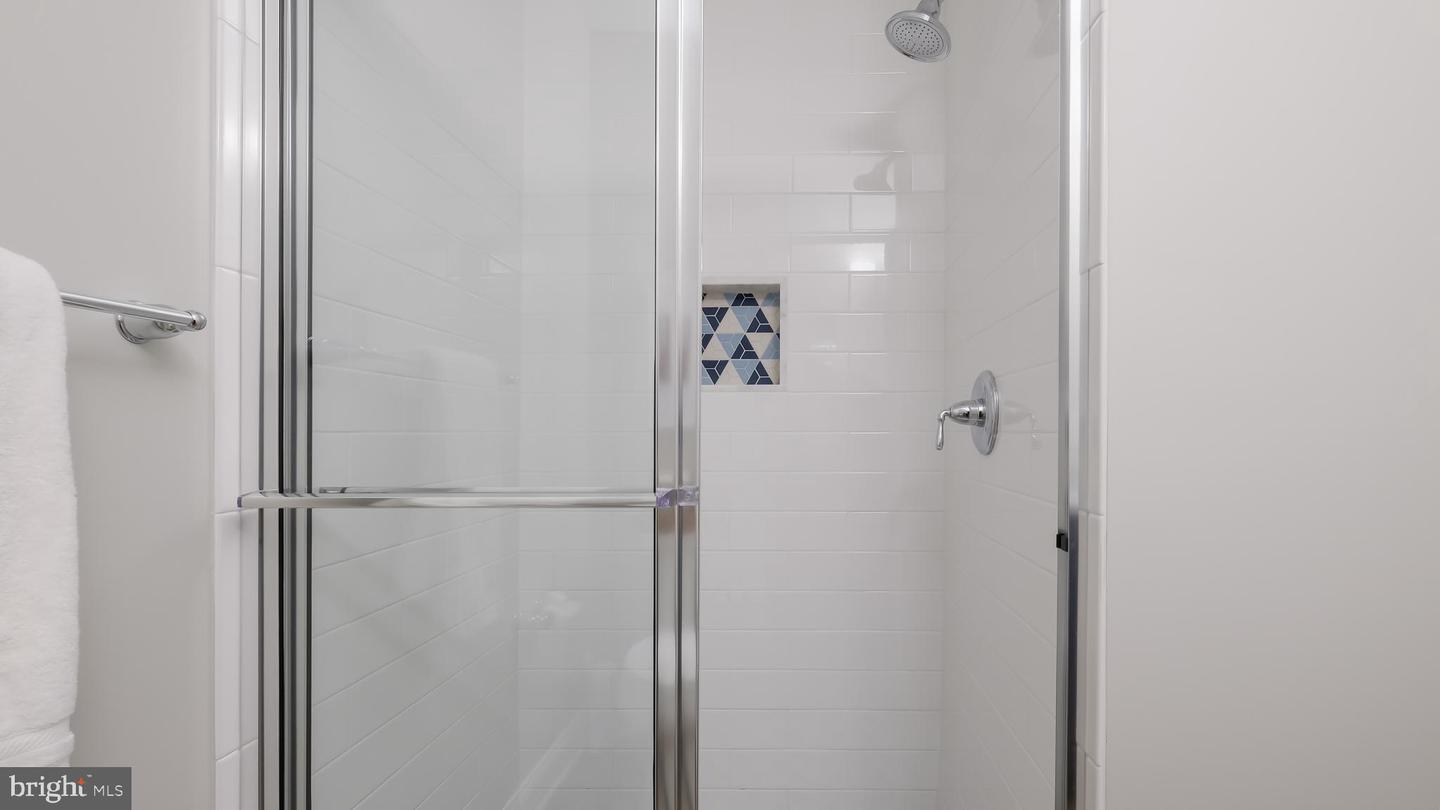 274 W Ashland St Property Photo 56