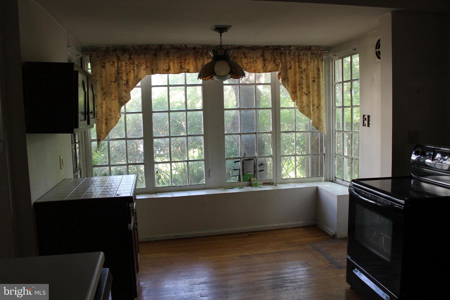 1628 River Rd Property Photo 9