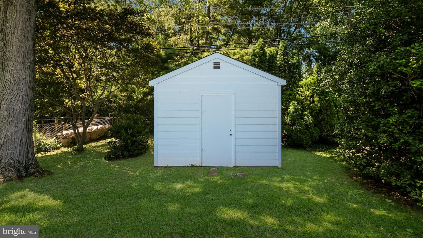 237 Louise Dr Property Photo 25