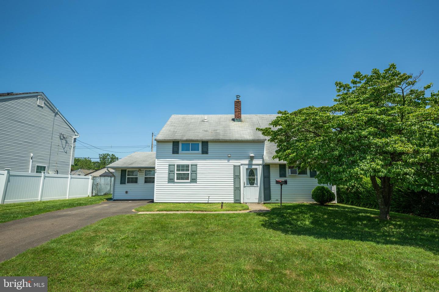 54 Apricot Ln Property Photo 1