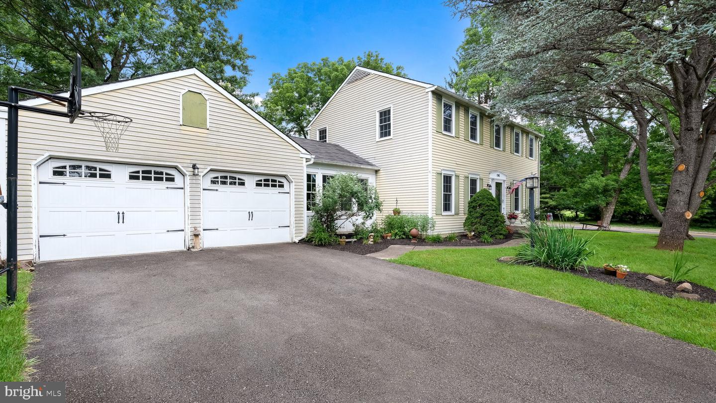 1 Sunnybrook Dr Property Photo 3