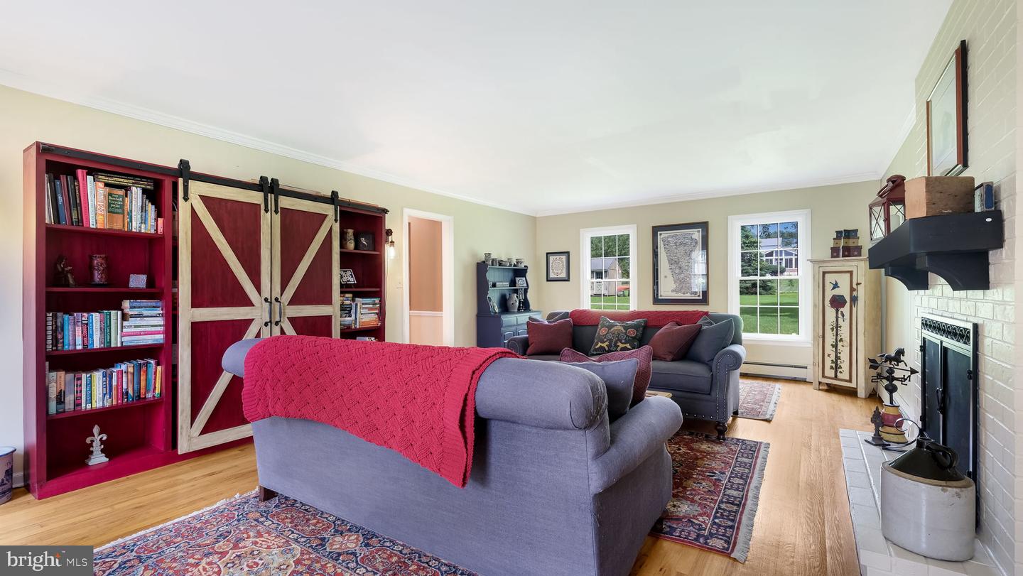 1 Sunnybrook Dr Property Photo 10