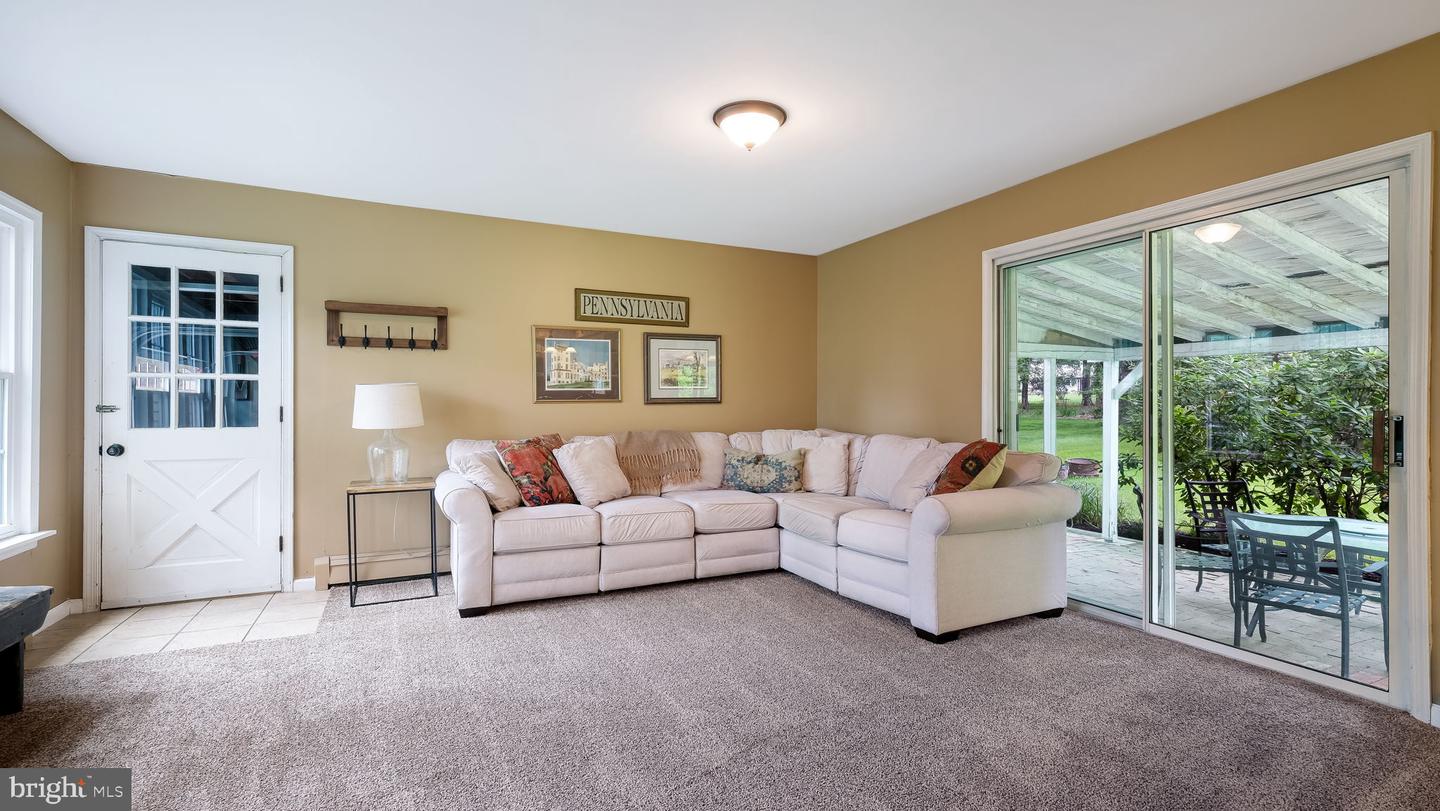 1 Sunnybrook Dr Property Photo 22